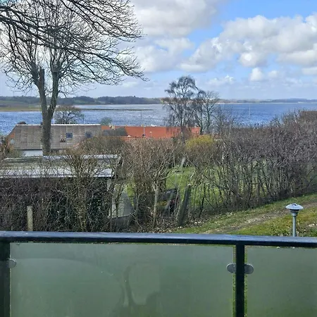 Cozy With Fjord View In Hjarbaek