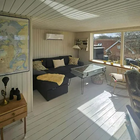 Feriehus Cozy With Fjord View In Hjarbaek